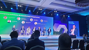 panel dyskusyjna na konferencji
